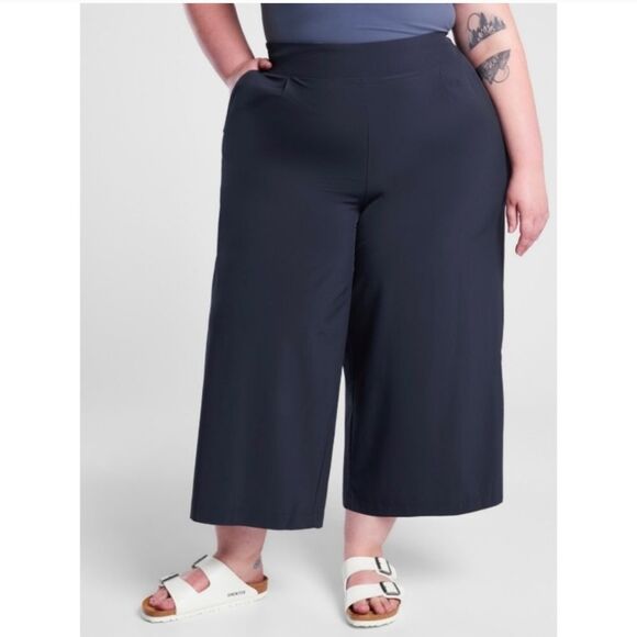 Athleta Pants - Athleta Brooklyn Wide Leg Crop Pant Black Women’s Sz 18